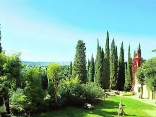Castello Di Montalbano B&B 3*