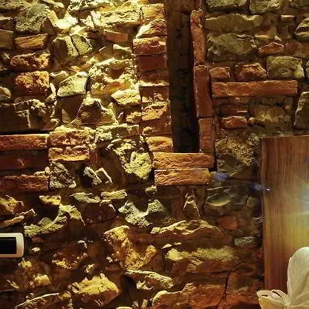 Castello Di Montalbano Bed & Breakfast San Jacopo al Girone